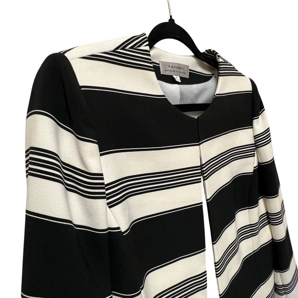 Tahari Arthur S. Levine Women's Cropped Black & White Boxy Blazer Career, 12 - Picture 3 of 15